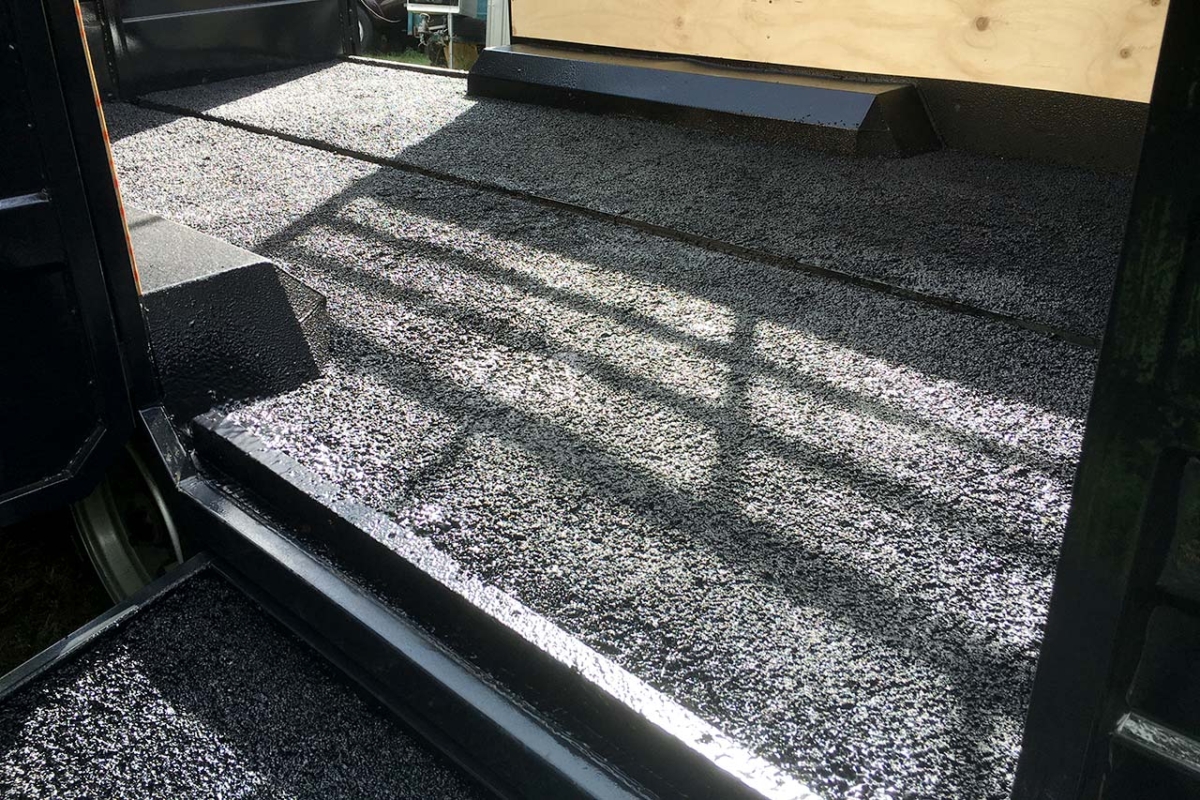 Speedliner-Australia-Agricultural-Vehicle-Non-Slip-Coatings-Black-6