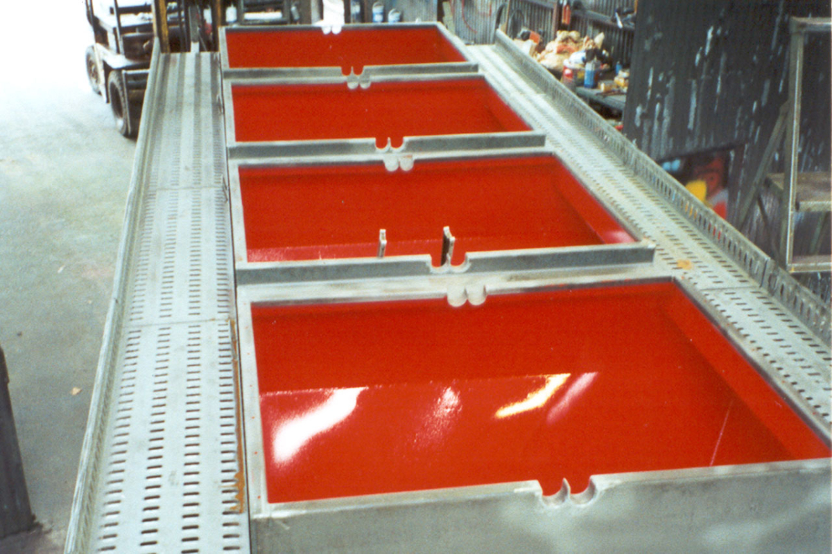 Speedliner-Australia-Commercial-Mortar-Hopper-Red