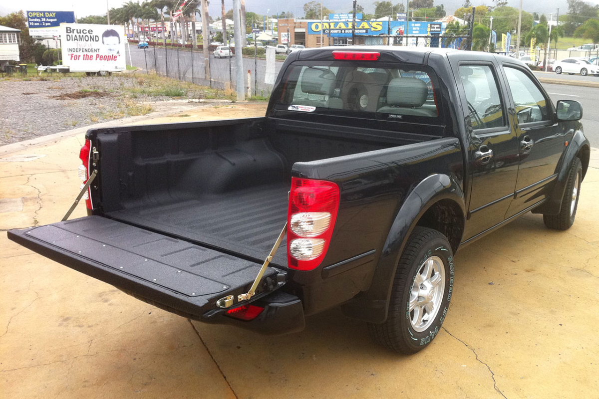 Speedliner-Australia-Isuzu-DMAX-Ute-Liner-Black