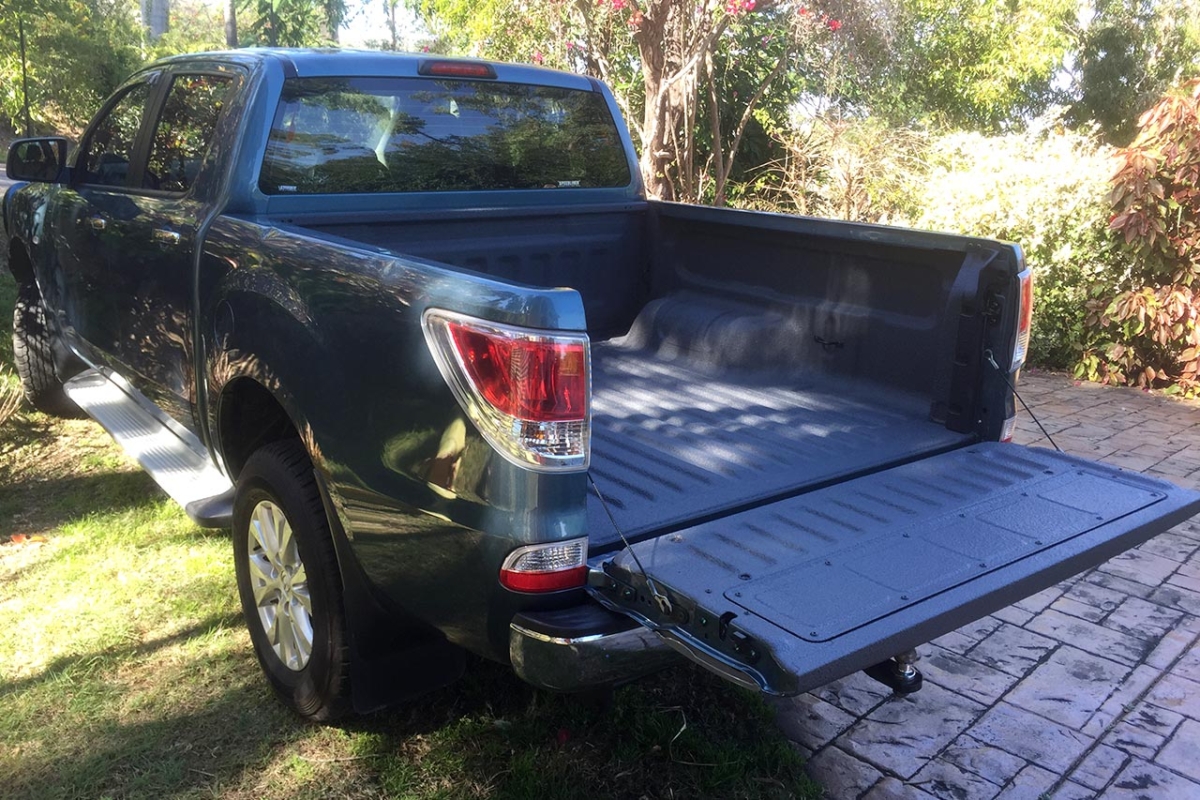Speedliner-Australia-Mazda-BT50-Ute-Liner-Black-2