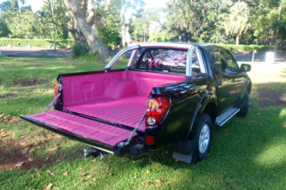 Speedliner-Australia-Mitsibishi-Triton-Ute-Liner-Pink