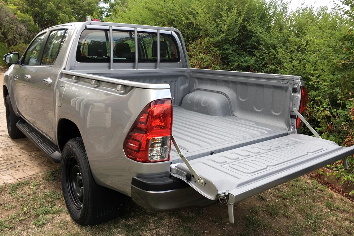 Speedliner-Australia-Toyota-Hilux-Ute-Liner-Dove-Grey