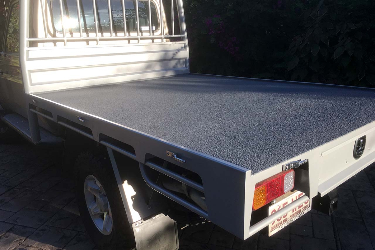 Speedliner-Australia-Tray-Back-Ute-Liner-Medium-Grey