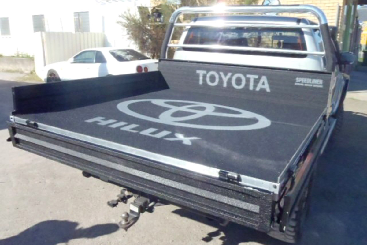 Speedliner-Australia-Tray-Back-Ute-Liner-Medium-Grey-2