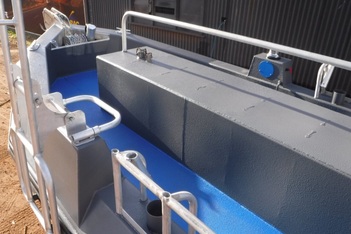 non slip boat floor and tank protection